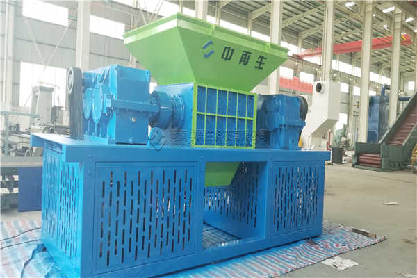 做好撕碎機(jī)的防水|避免機(jī)器的損壞