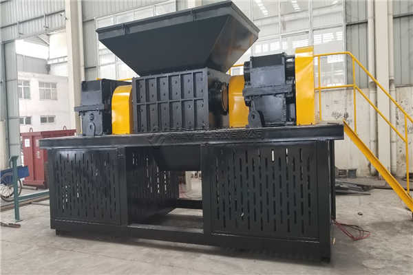 日常維護使木材撕碎機達到要求精度和生產(chǎn)率