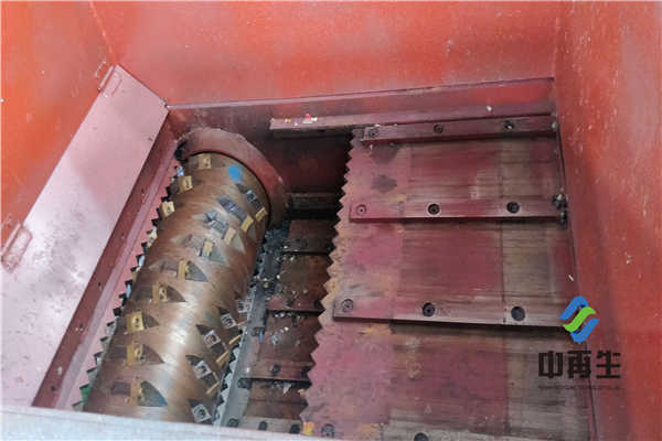 詳細介紹橡膠撕碎機碎后橡膠可應用領域